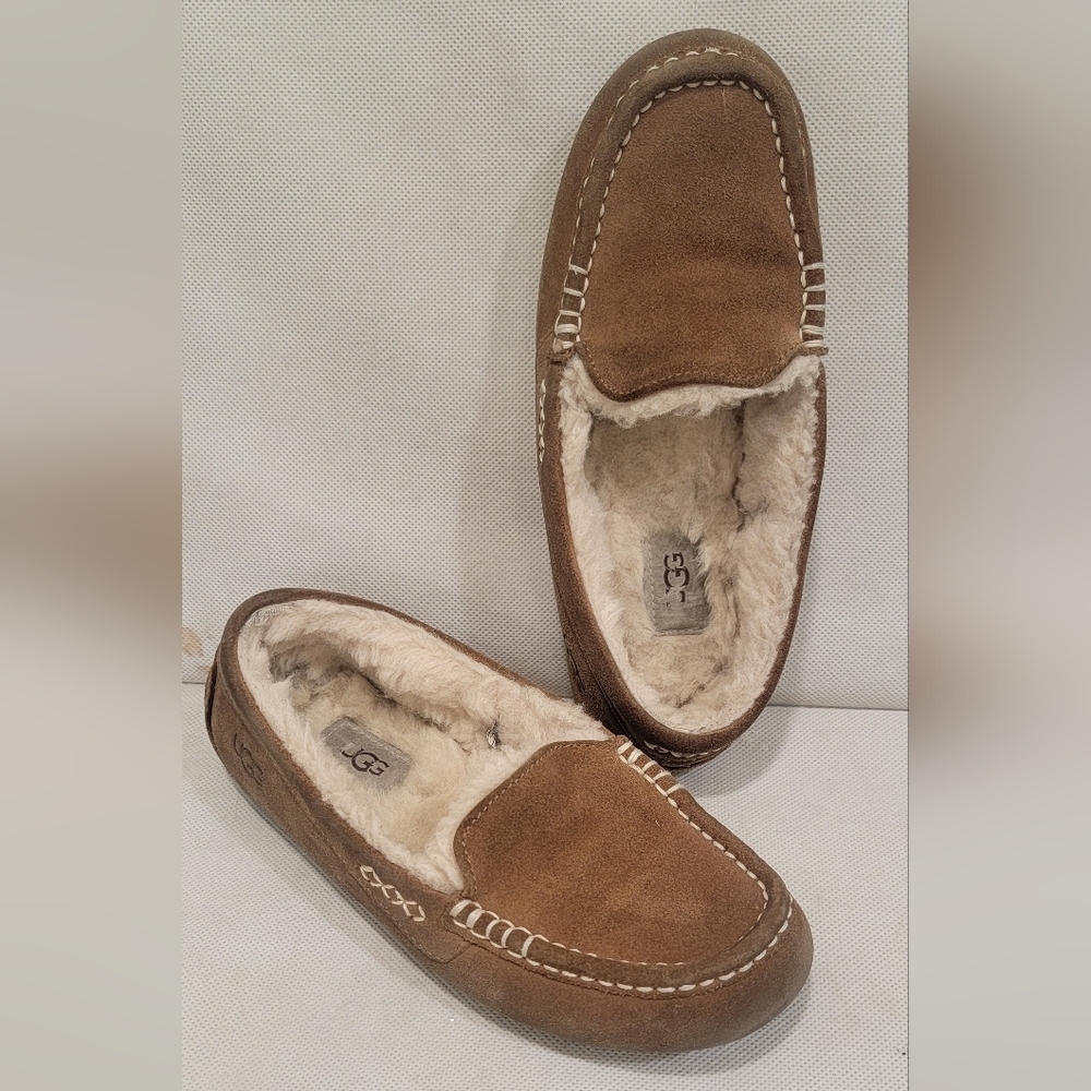 UGG ANSLEY TAN SUEDE LEATHER SLIPPERS (sz 7)